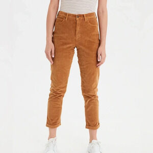 AE CORDUROY MOM JEAN SIZE 10 Regular